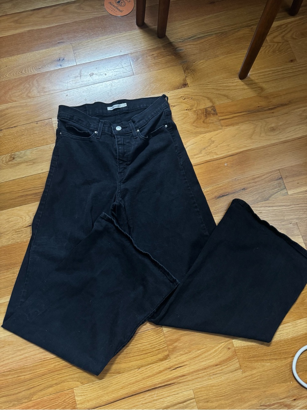 Levi's 318 Shaping Wide Leg Jeans